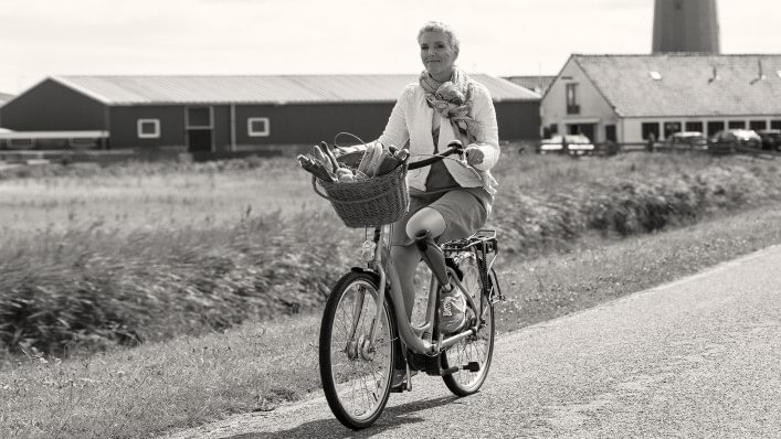 Jenny fährt Fahrrad